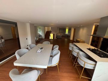 Casa en arriendo en Envigado sector el Escobero (amoblado)