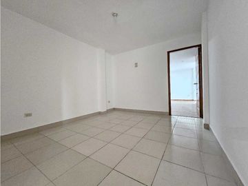 ALQUILO  CASA ESQUINERA REFORMADA EN CIUDAD DEL SOL