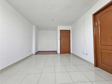ALQUILO  CASA ESQUINERA REFORMADA EN CIUDAD DEL SOL
