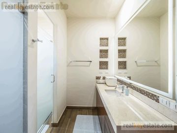 Casa en Venta en La Herradura, Campo de Golf, Monterrey, Nuevo León.