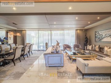 Casa en Venta en La Herradura, Campo de Golf, Monterrey, Nuevo León.