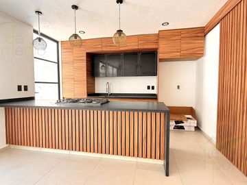 Casa 4ta Recámara en PB en Juriquilla, Querétaro