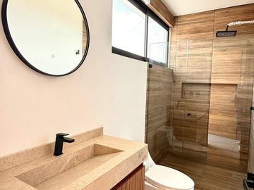 Casa 4ta Recámara en PB en Juriquilla, Querétaro