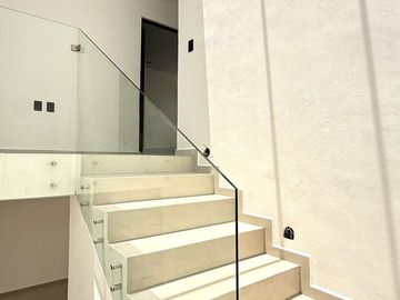Casa 4ta Recámara en PB en Juriquilla, Querétaro