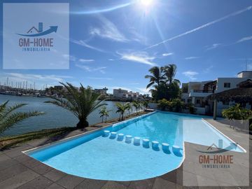 Casa en renta en Marina Real