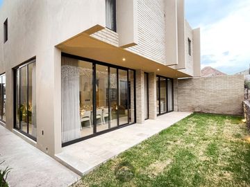 Casas Nuevas en Venta en Altozano el Nuevo Queretaro