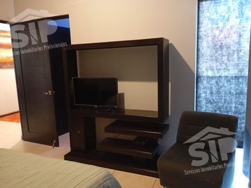 Casa amueblada en renta, Residencial Los Reales