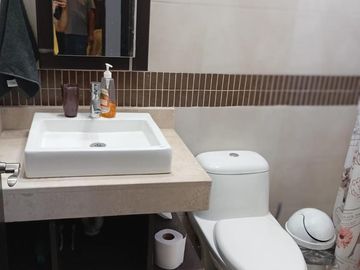 Casa amueblada en renta, Residencial Los Reales