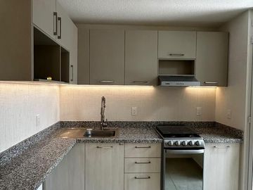 Departamento en Renta Frente al Lago en Zákia | 2 Recámaras | Amenidades