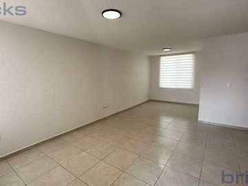 Departamento en Renta Frente al Lago en Zákia | 2 Recámaras | Amenidades