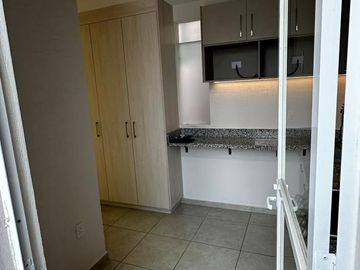 Departamento en Renta Frente al Lago en Zákia | 2 Recámaras | Amenidades