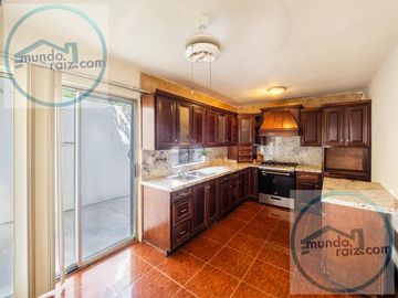 CASA EN VENTA LAS  BRISAS MONTERREY, N.L. (Zona Sur) 6 Recámaras