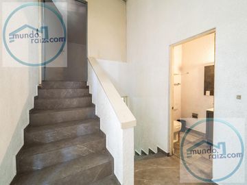 CASA EN VENTA LAS  BRISAS MONTERREY, N.L. (Zona Sur) 6 Recámaras
