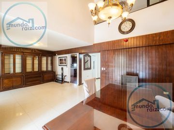 CASA EN VENTA LAS  BRISAS MONTERREY, N.L. (Zona Sur) 6 Recámaras