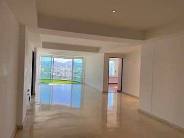 AMPLIO DEPARTAMENTO EN RENTA CON VISTA AL LAGO Y CUARTO DE SERVICIO, JURIQUILLA