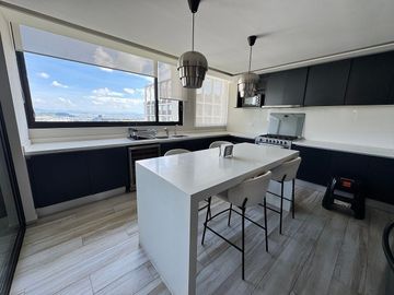 PENTHOUSE de lujo amueblado con vistas espectaculares