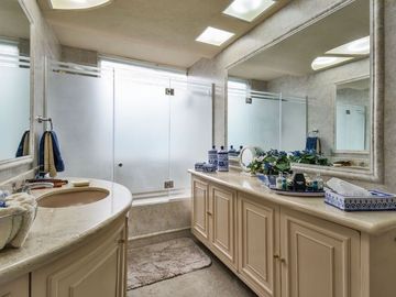 RESIDENCIA EN VENTA EN LA HERRADURA