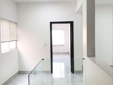 SE RENTA BONITA CASA EN RESIDENCIAL VILLAS CAMPESTRE