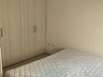 Departamento amueblado, 2 recamaras, sala para TV, en condo con alberca