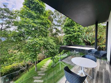 Casa para renta y/o venta en Llanogrande.