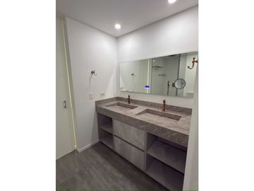 RENTA DE APARTAMENTO EN EL ALTO DE LAS PALMAS, UBICACIÓN ESTRATÉGICA.