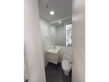 RENTA DE APARTAMENTO EN EL ALTO DE LAS PALMAS, UBICACIÓN ESTRATÉGICA.