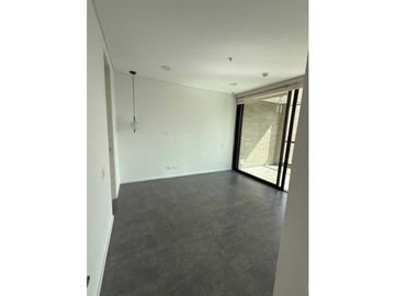 RENTA DE APARTAMENTO EN EL ALTO DE LAS PALMAS, UBICACIÓN ESTRATÉGICA.