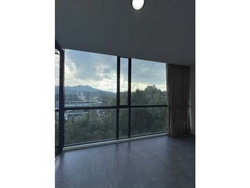 RENTA DE APARTAMENTO EN EL ALTO DE LAS PALMAS, UBICACIÓN ESTRATÉGICA.