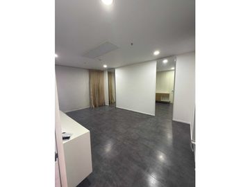 RENTA DE APARTAMENTO EN EL ALTO DE LAS PALMAS, UBICACIÓN ESTRATÉGICA.