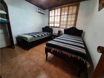 ALQUILER CASA EN CORONADO DENTRO DEL CLUB DE GOLF 1200M2