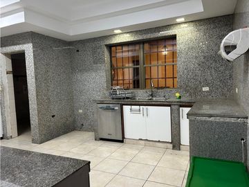 Casa en Alquiler en Brisas del Golf