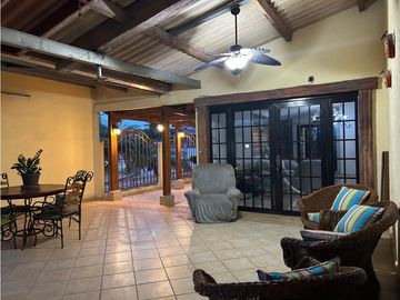Casa en Alquiler en Brisas del Golf