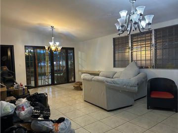 Casa en Alquiler en Brisas del Golf