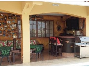 VENDO CASA EN EL BOSQUE, RESIDENCIAL DORAL REMODELADA