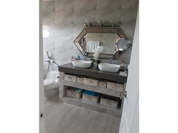 VENDO CASA EN EL BOSQUE, RESIDENCIAL DORAL REMODELADA