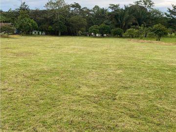 Venta de terreno comercial en El Espino - La Chorrera (DR)