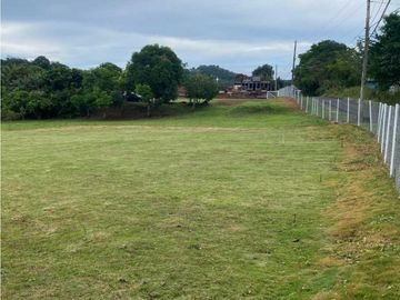 Venta de terreno comercial en El Espino - La Chorrera (DR)