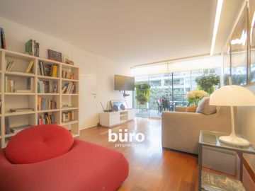 MODERNA CASA EN VENTA DE LUJO PASOS DASSO Y BOULEVARD ROOSEVELT EN SAN ISIDRO