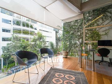 MODERNA CASA EN VENTA DE LUJO PASOS DASSO Y BOULEVARD ROOSEVELT EN SAN ISIDRO