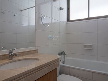 4D/3B y Estar convertible en 5to dormitorio, 10 Norte, Viña