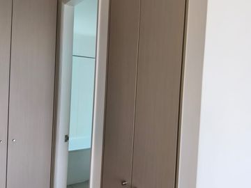 DEPARTAMENTO EN ARRIENDO, CON ESTACIONAMIENTO, LA FLORIDA