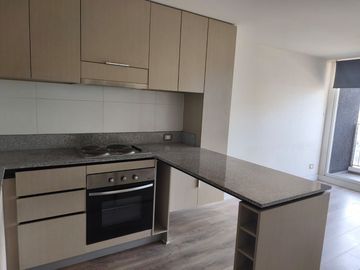 DEPARTAMENTO EN ARRIENDO, CON ESTACIONAMIENTO, LA FLORIDA