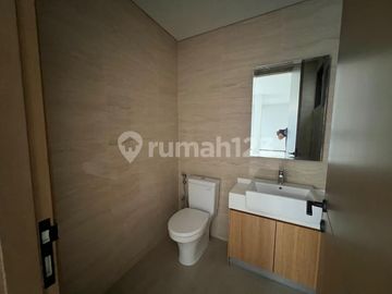 Dijual Rumah Mewah 3 Lantai With Rooftop di Kazumi The Zora BSD