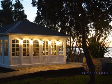 REFUGIO EN CHILOÉ 2,28 HA, CASAS, ACCESO PLAYA PRIVADA Y AUT
