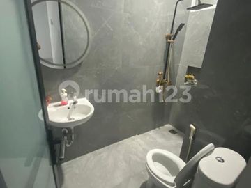 Mau Jual Rumah di Delatinos, BSD City Bangunan Baru 2024