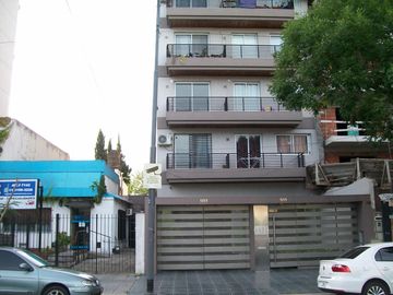 HERMOSO MONOAMBIENTE MUY AMPLIO E IMPECABLE BALCON VISTA PANORAMICA