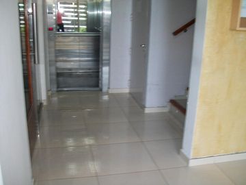 HERMOSO MONOAMBIENTE MUY AMPLIO E IMPECABLE BALCON VISTA PANORAMICA
