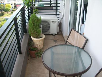 HERMOSO MONOAMBIENTE MUY AMPLIO E IMPECABLE BALCON VISTA PANORAMICA