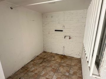 VENDO CASA DE 3 HAB 2 BA CUATRO PONIENTE MAIPÚ
