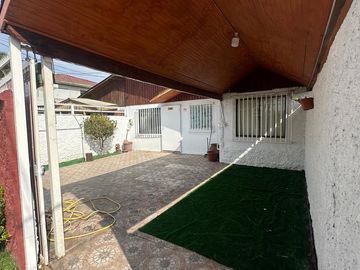 VENDO CASA DE 3 HAB 2 BA CUATRO PONIENTE MAIPÚ